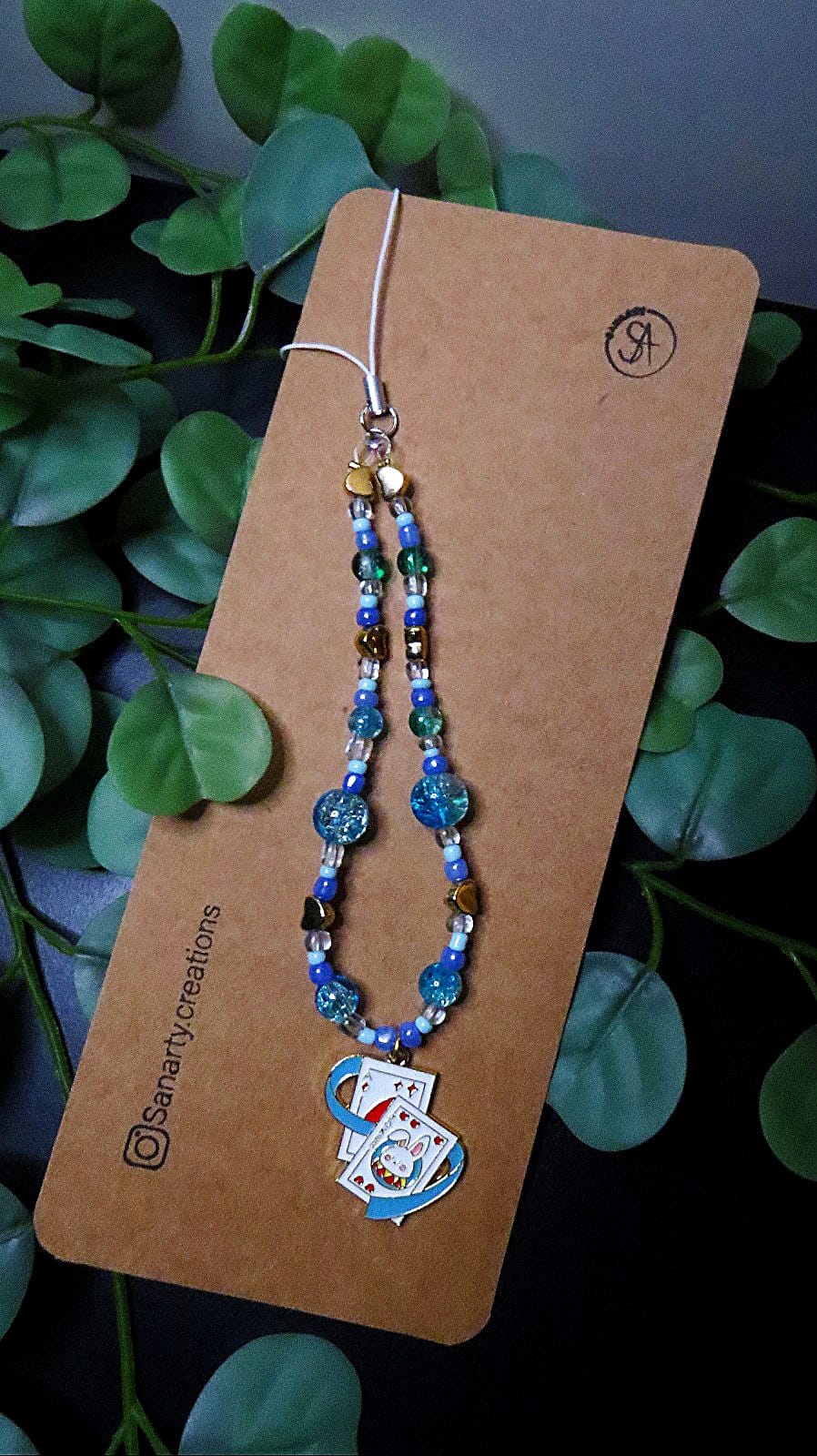 Phone cord Alice in Wonderland